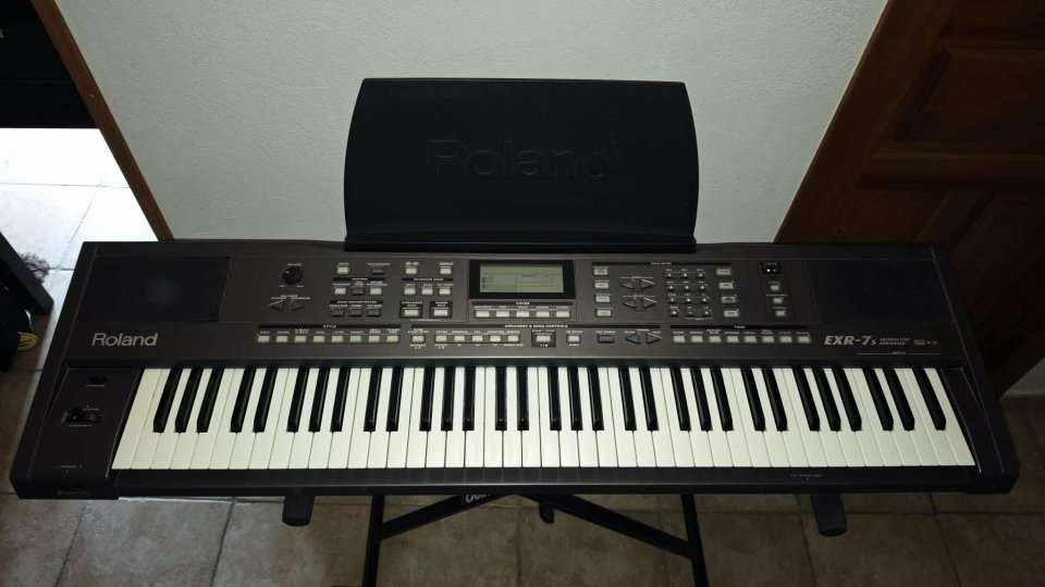 ROLAND exr-7s como nuevo de segunda mano · Foto 1 de 3 · Cantabria · 500 €