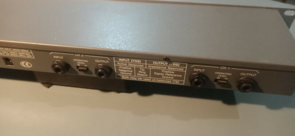 Aphex 104 Aural Exciter Type C2 with Big Bottom de segunda mano · Foto 4 de 5 · Pontevedra · 280 €