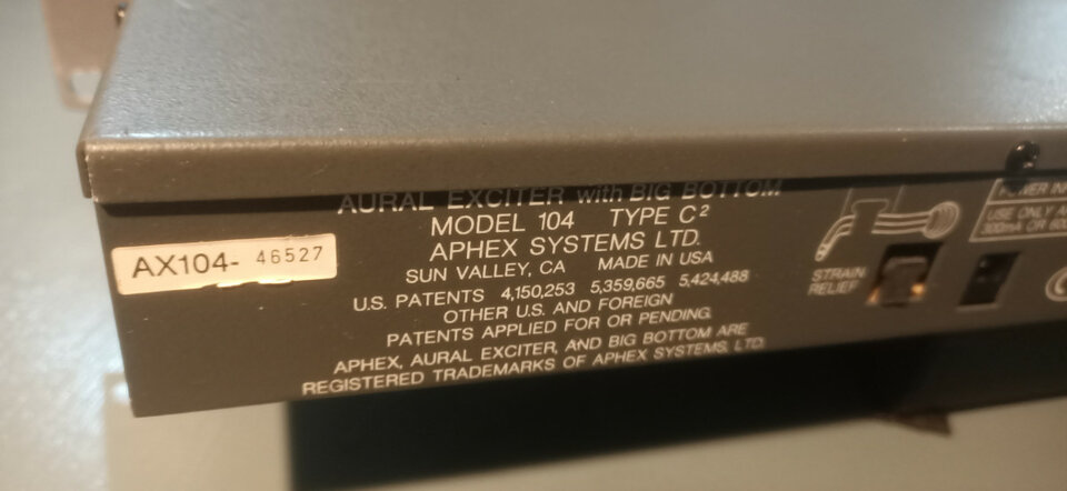 Aphex 104 Aural Exciter Type C2 with Big Bottom de segunda mano · Foto 5 de 5 · Pontevedra · 280 €