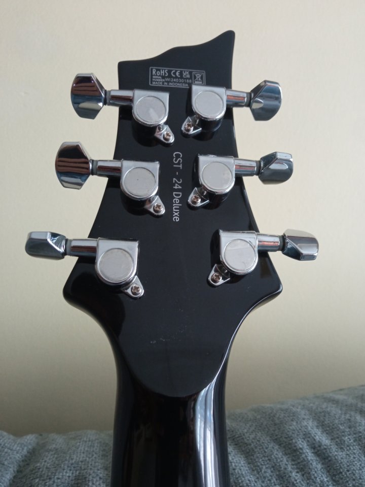 Harley Benton CST-24T Black Flame Deluxe Series de segunda mano · Foto 3 de 10 · Pontevedra · 160 €
