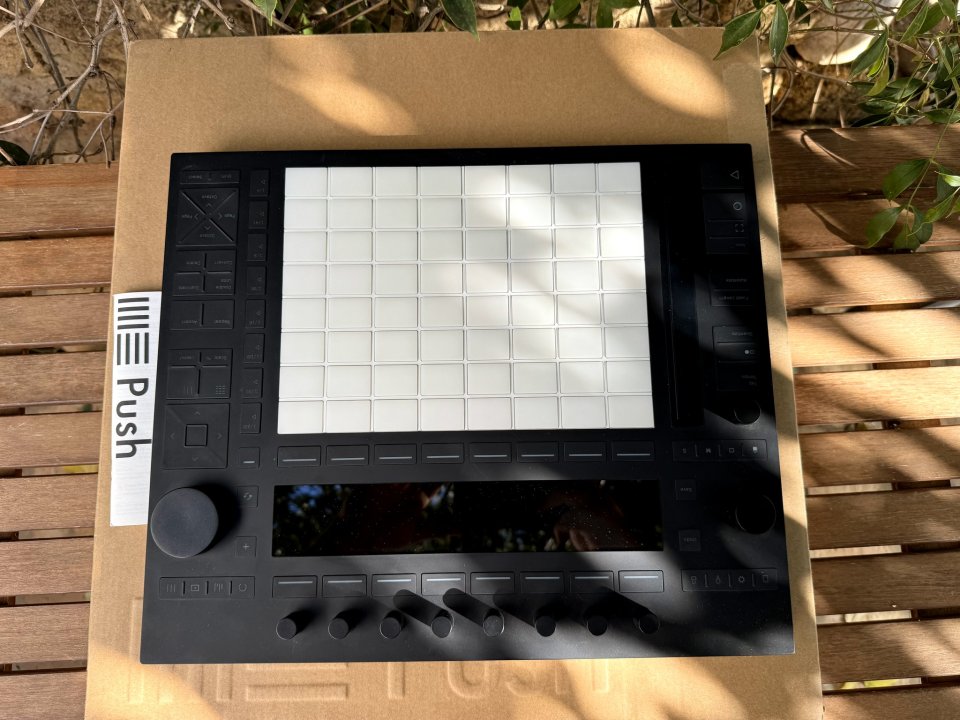 Ableton Push 3 Controller con caja original de segunda mano · Foto 9 de 10 · Sevilla · 749 €