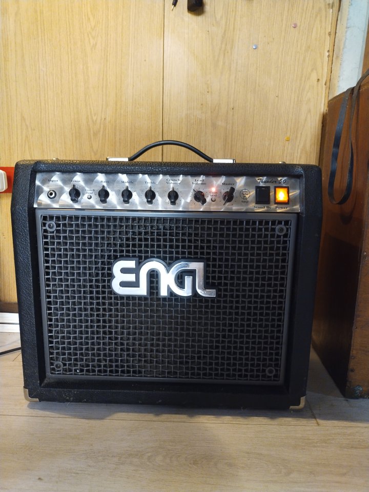 Amplificador ENGL Thunder 50 de segunda mano · Foto 1 de 5 · Valencia · 379 €