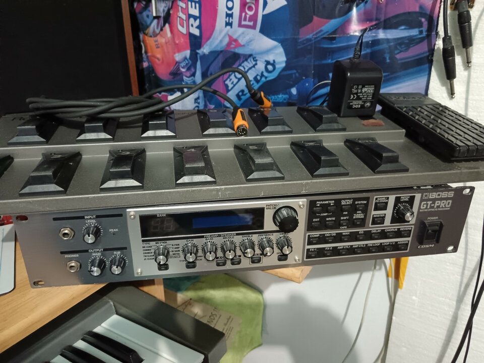 Boss GT pro + Roland fc200