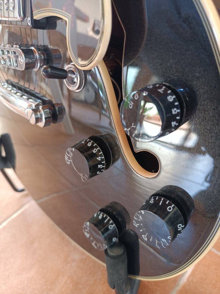 D'Angelico Premier MiniDC