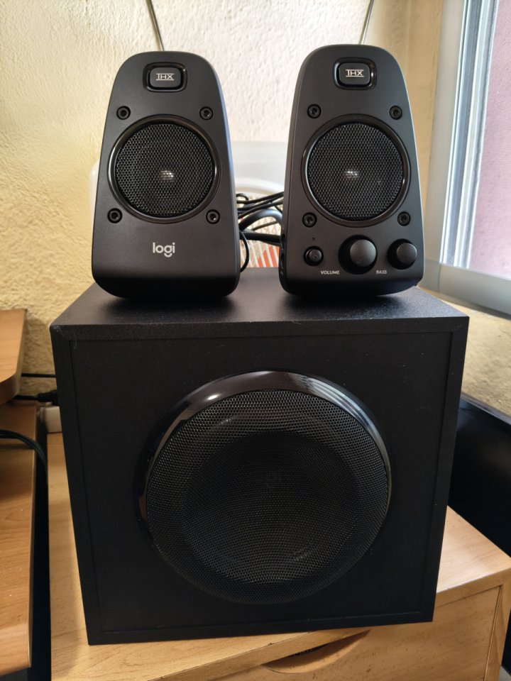 Altavoces PC "Logitech Z623" 200W RMS de segunda mano · Foto 1 de 9 · Madrid · 75 €