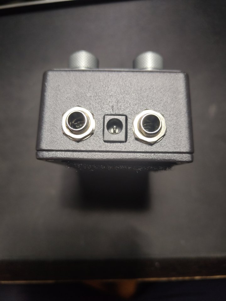 Pedal Cornerstone Nero Fuzz de segunda mano · Foto 3 de 6 · Málaga · 200 €