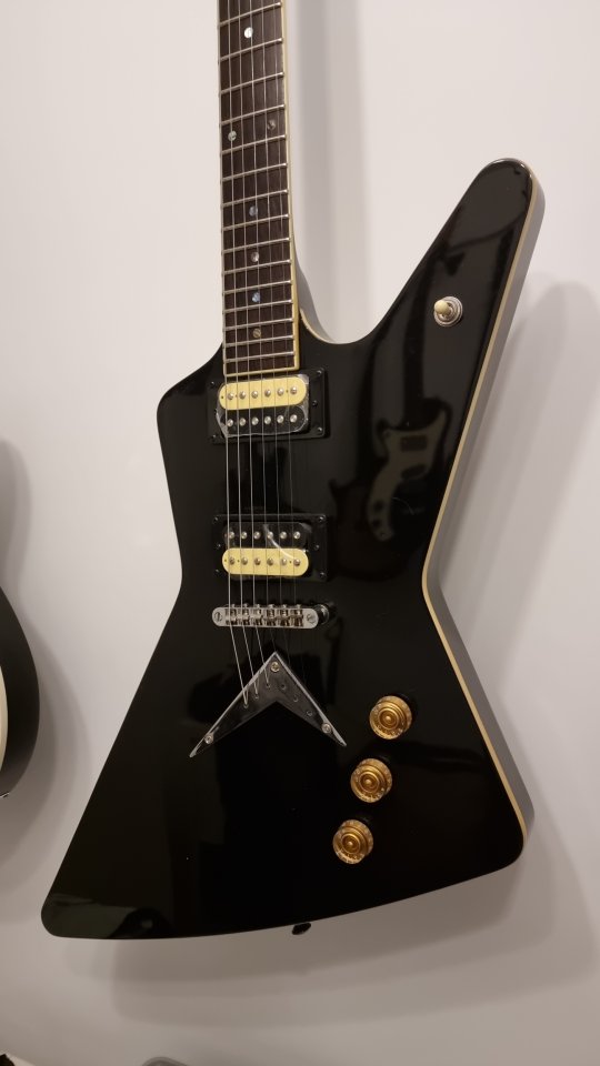 Dean Z 79 negra