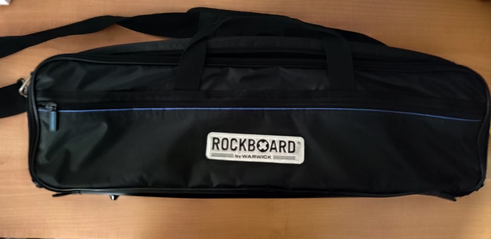 Vendo Rockboard DUO 2.2 + fuente de alimentación Asmuse de segunda mano · Foto 1 de 5 · Barcelona · 60 €