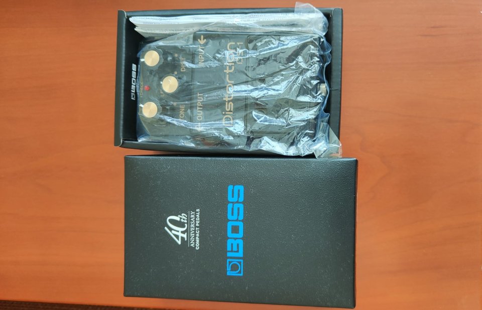 Pedal Boss DS1 -4A Distortion edicion 40 aniversario de segunda mano · Foto 1 de 7 · A Coruña · 110 €