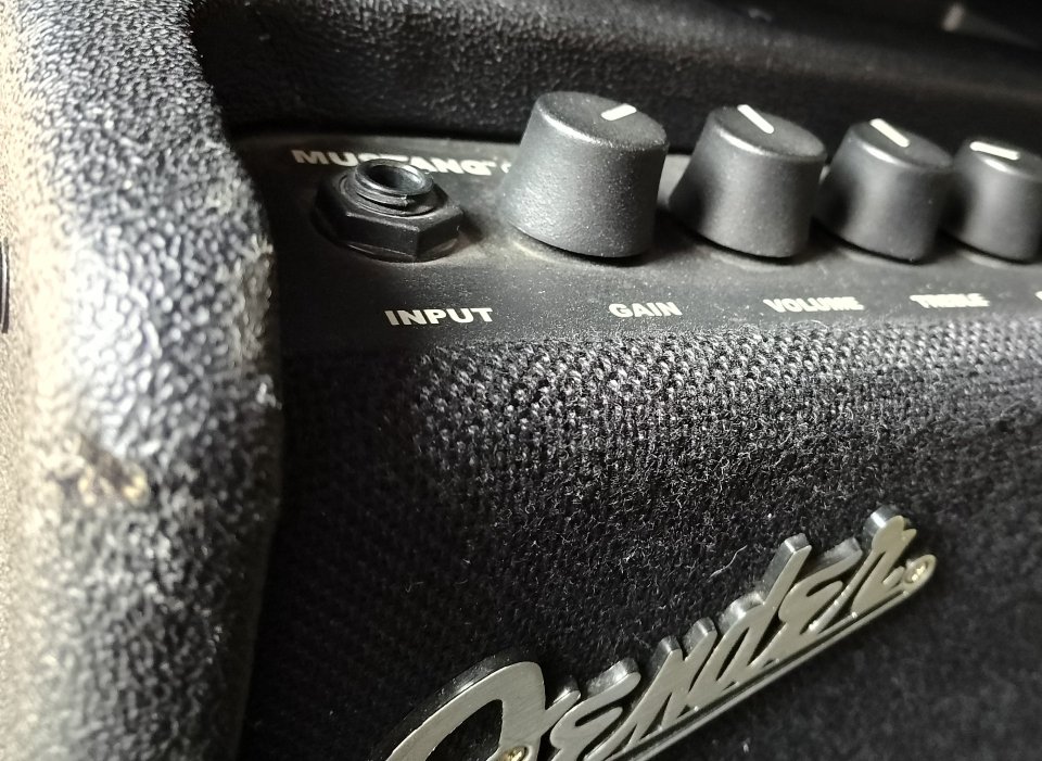 Amplificador Fender Mustang GT40