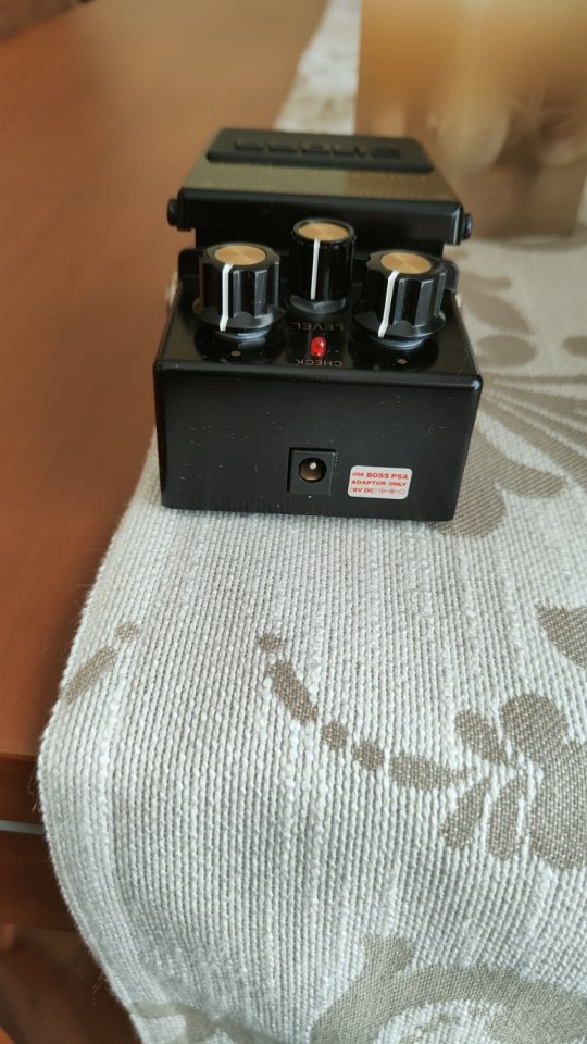 Pedal Boss DS1 -4A Distortion edicion 40 aniversario de segunda mano · Foto 4 de 7 · A Coruña · 110 €