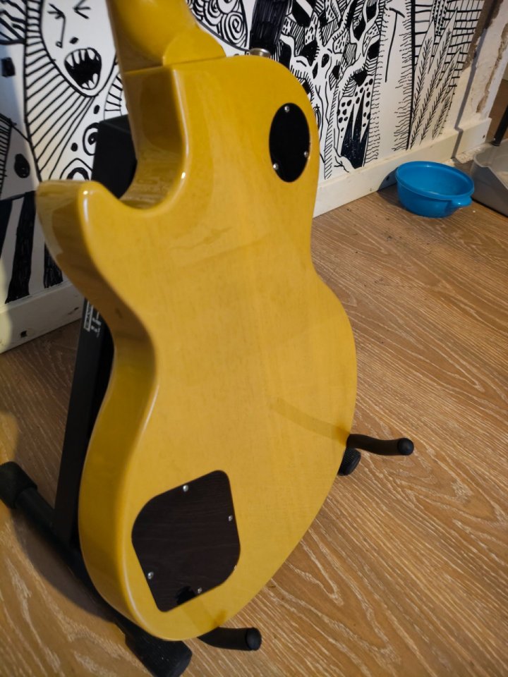 Gibson Les paul Special TV Yellow de segunda mano · Foto 9 de 10 · Alicante · 1200 €