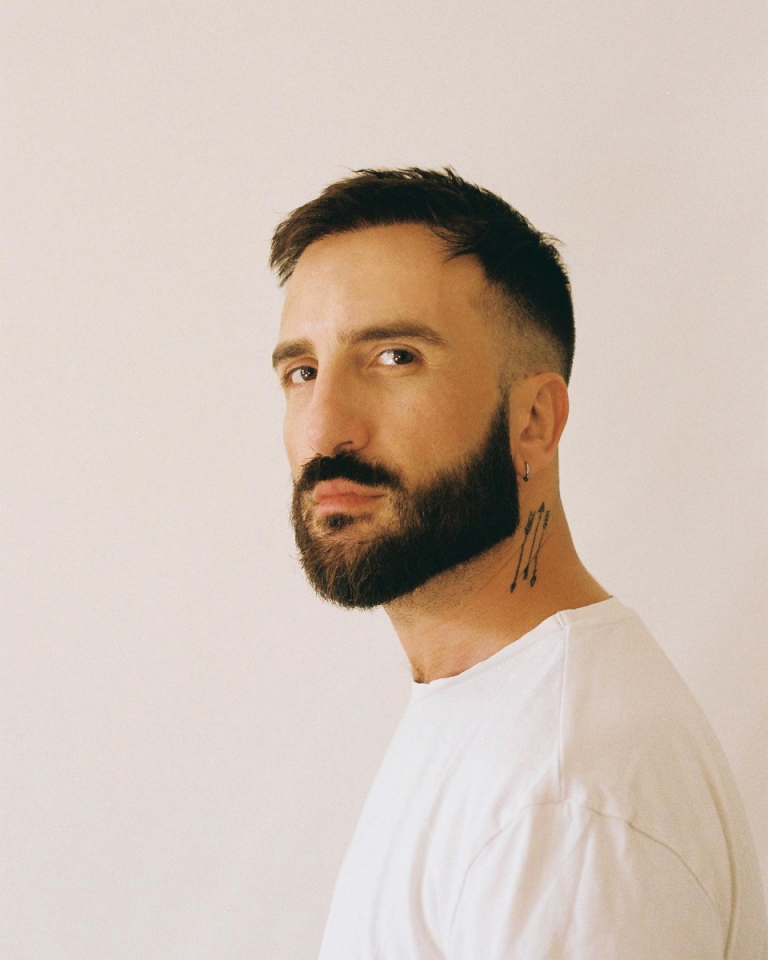 Cantante para eventos y fiestas en Barcelona | Pop y acústico de segunda mano · Barcelona