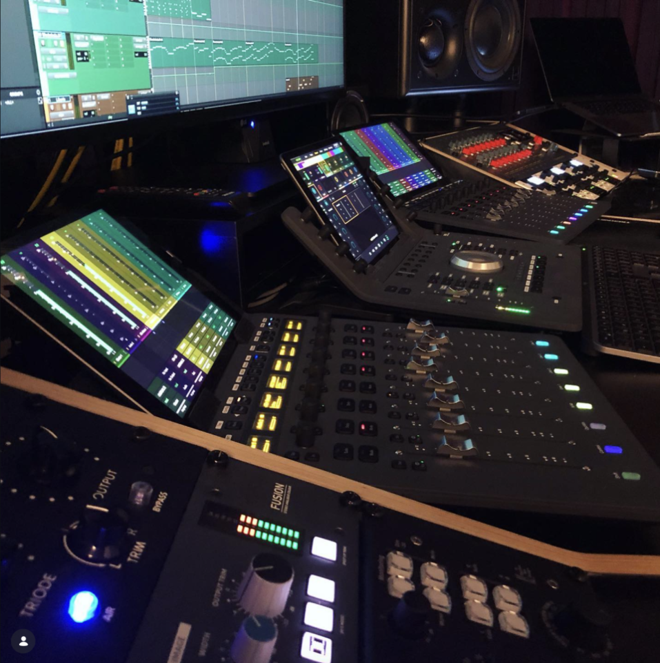 Mesa de estudio BUSO AUDIO Studio XL