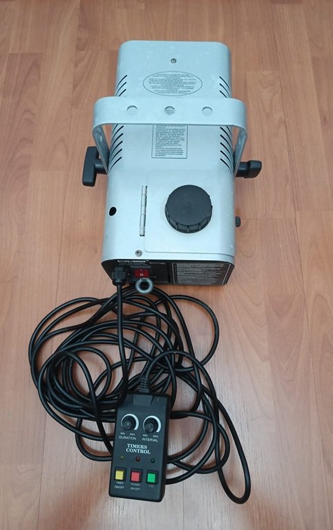 Máquina de humo HQ-Power-Nebula-800 de segunda mano · Foto 2 de 8 · Cantabria · 30 €