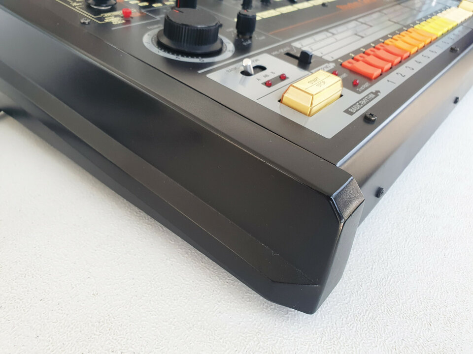 Roland TR-808 Rhythm Composer