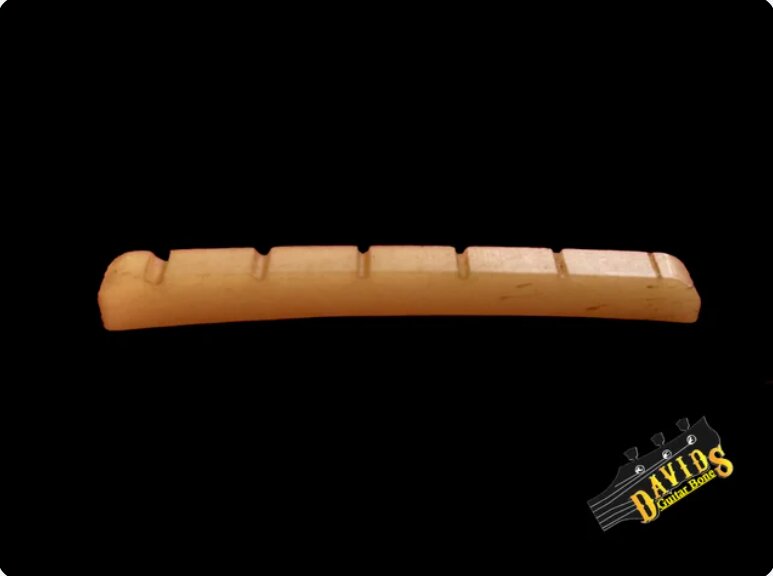 Cejuela de hueso de camello Fender Stratocaster de 7,25"