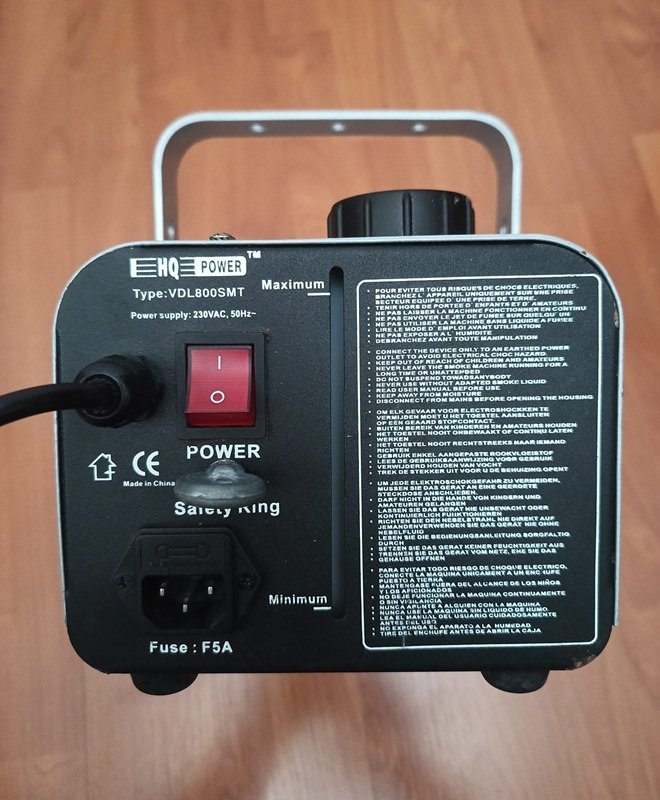 Máquina de humo HQ-Power-Nebula-800 de segunda mano · Foto 4 de 8 · Cantabria · 30 €