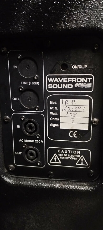 Equipo de sonido Wave From con etapas yamaha