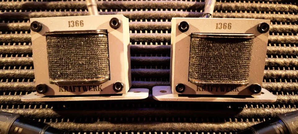 Kraftwerk 1366 Matched pair. Plug&play. Suma, mezcla y mastering de segunda mano · Foto 3 de 5 · Madrid · 180 €