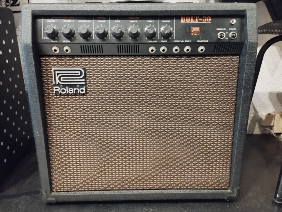 Roland Bolt-30 de segunda mano · Foto 1 de 8 · Madrid · 400 €