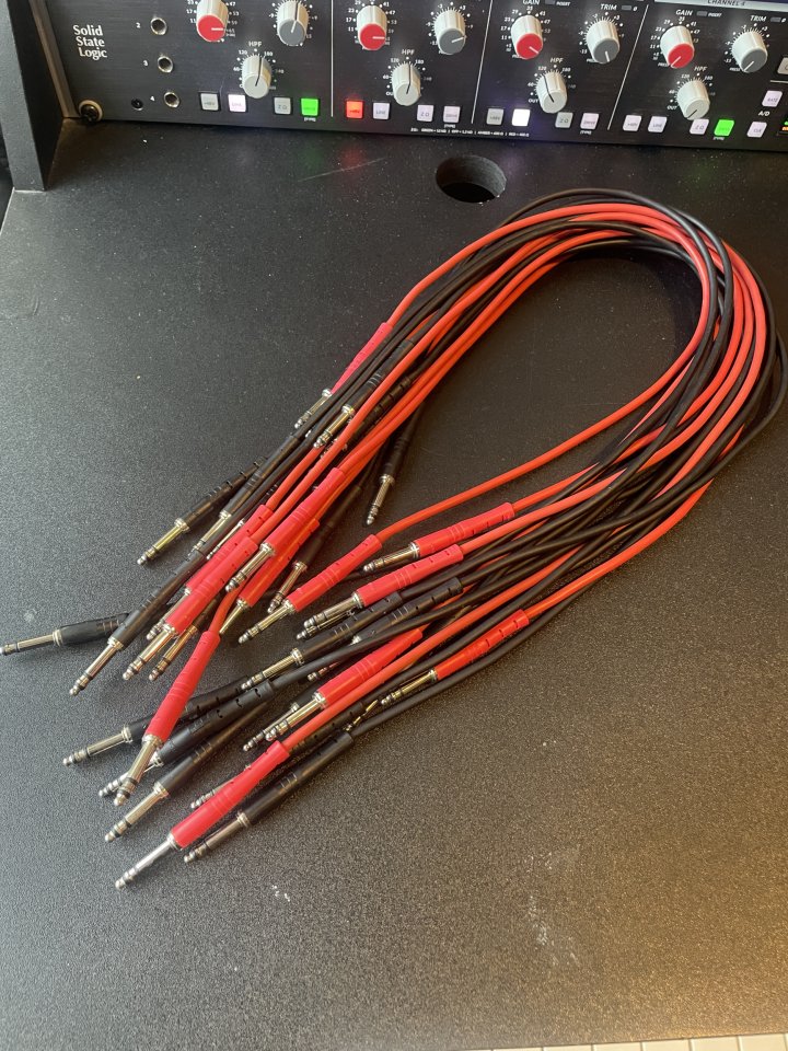 IsoPachtBay Signex Sub-d25 + 18 Cables Bantam + 4 Mangueras multipar analógicas Sub-d25