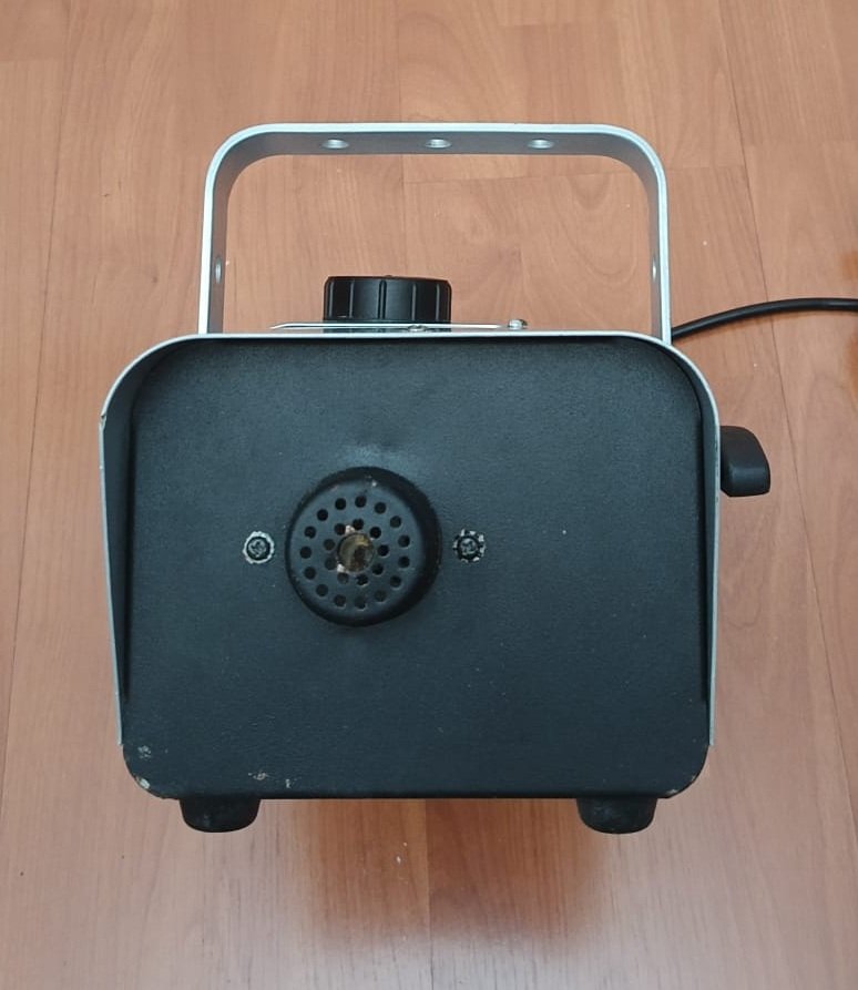 Máquina de humo HQ-Power-Nebula-800 de segunda mano · Foto 6 de 8 · Cantabria · 30 €
