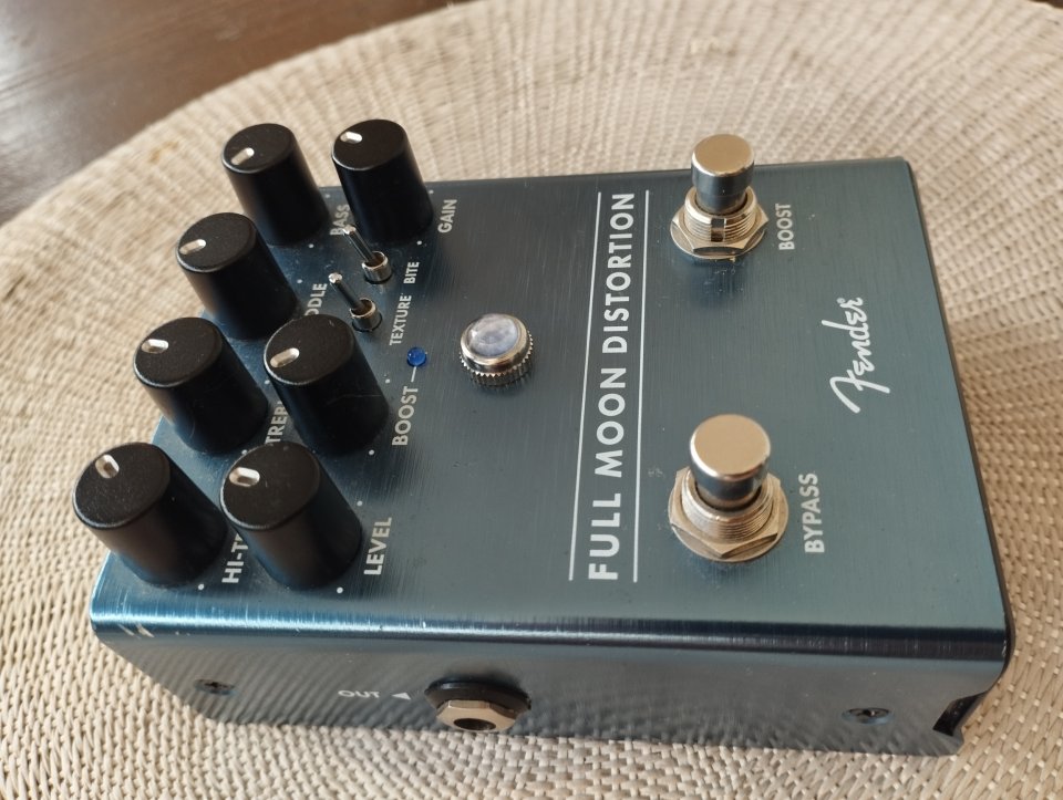 Pedal Fender full Moon distorsión de segunda mano · Foto 3 de 5 · Málaga · 95 €