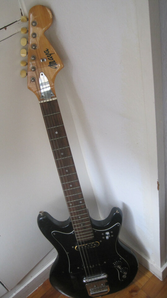 Guitarra eléctrica vintage Maya Teisco MacDemarco