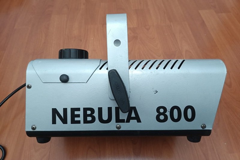Máquina de humo HQ-Power-Nebula-800 de segunda mano · Foto 7 de 8 · Cantabria · 30 €