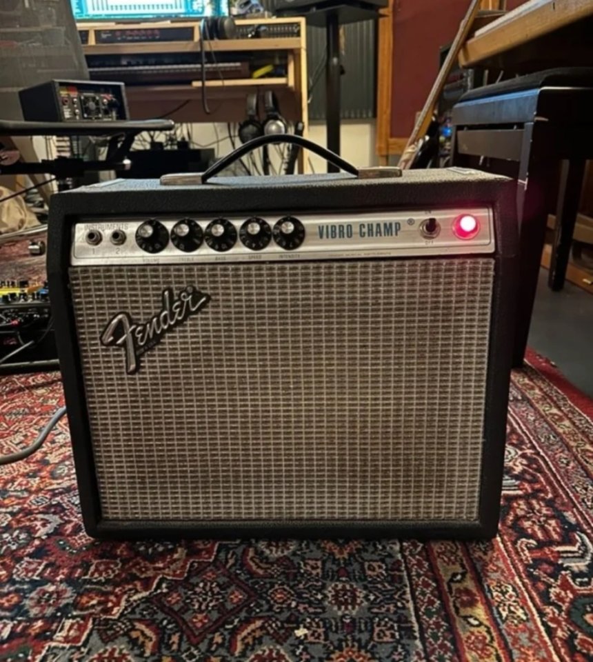 Fender Vibro Champ (1979) Export Version