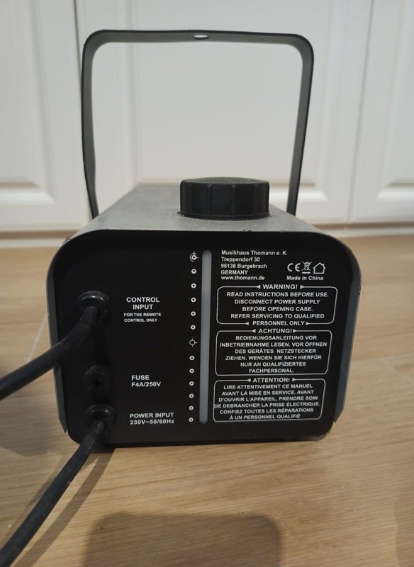 Máquina de humo Stairville SF-80 - Para reparar o piezas de segunda mano · Foto 5 de 6 · Cantabria · 30 €
