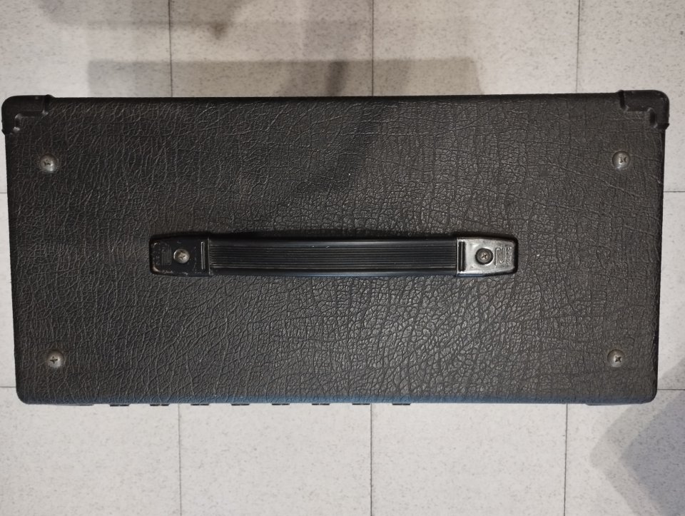 Roland Bolt-30 de segunda mano · Foto 2 de 8 · Madrid · 400 €