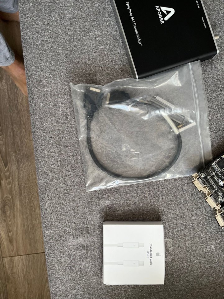 Apogee Thunderbridge + 2x X-Symphony cards de segunda mano · Foto 3 de 6 · Madrid · 500 €