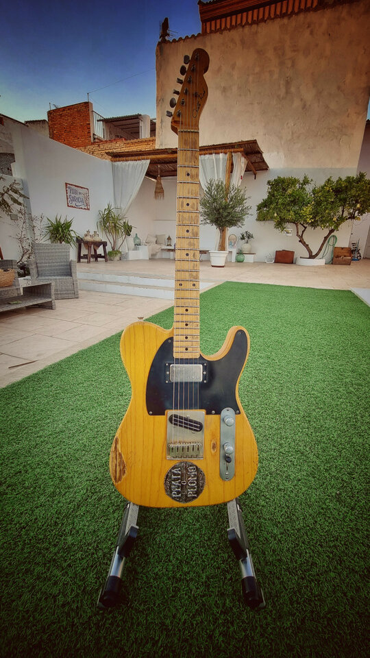 Telecaster Cristh Rod, cambio por PRS C24 ajustando diferencia.