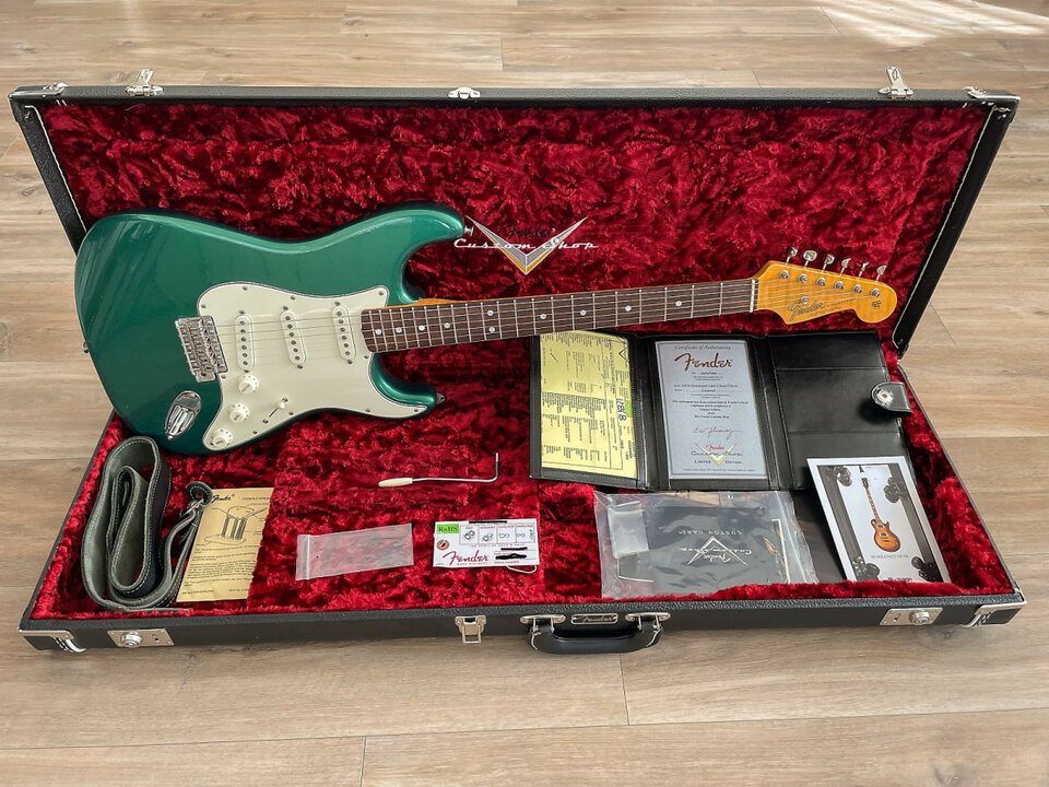 Ltd 65 Fender stratocaster light closet classic 2019