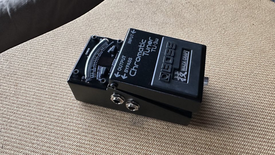 Boss TU-3 Waza de segunda mano · Foto 1 de 5 · A Coruña · 130 €