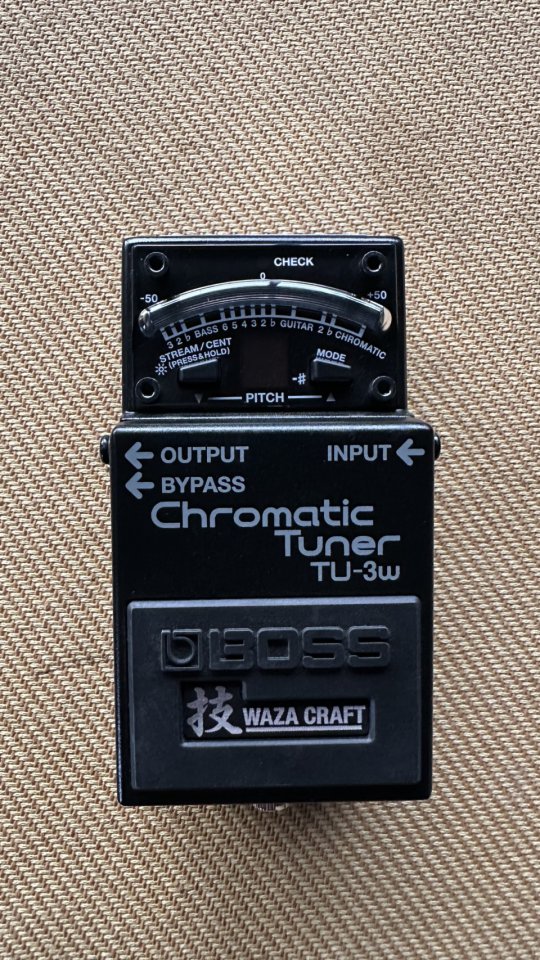 Boss TU-3 Waza de segunda mano · Foto 3 de 5 · A Coruña · 130 €