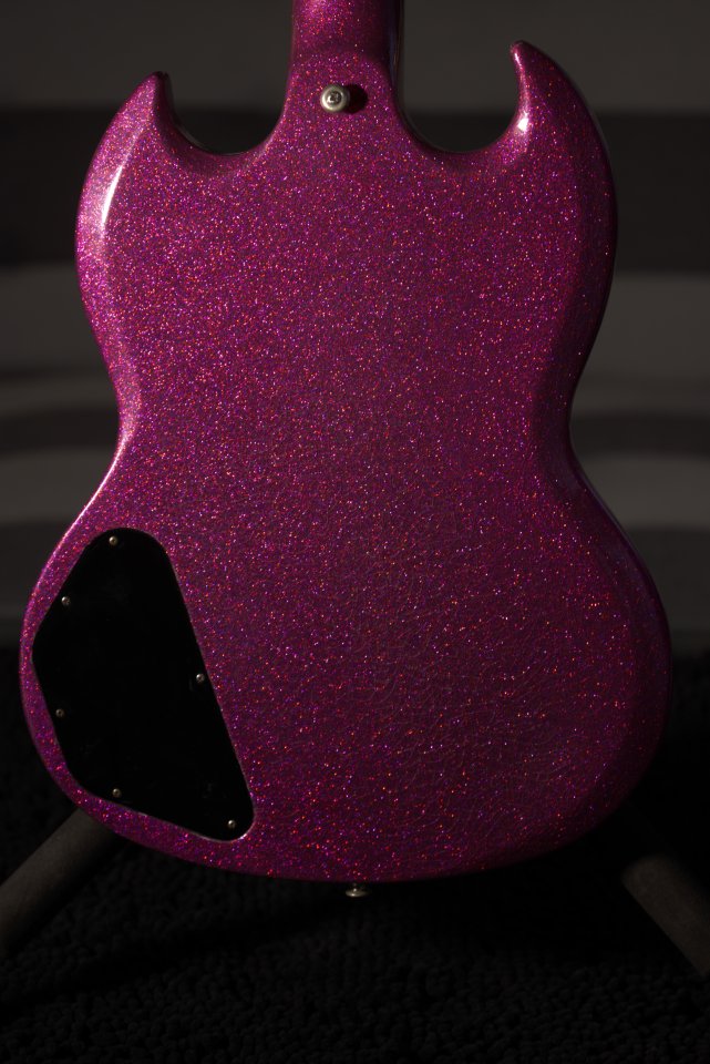Greco SG-600 de 1976 repintada en nitro sparkle fucsia horteramolón de segunda mano · Foto 7 de 9 · Madrid · 1200 €