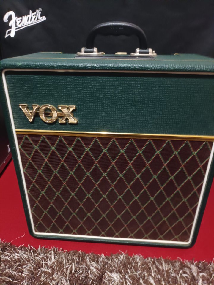 Vox AC4C1 British Green de segunda mano · Foto 1 de 5 · A Coruña · 250 €