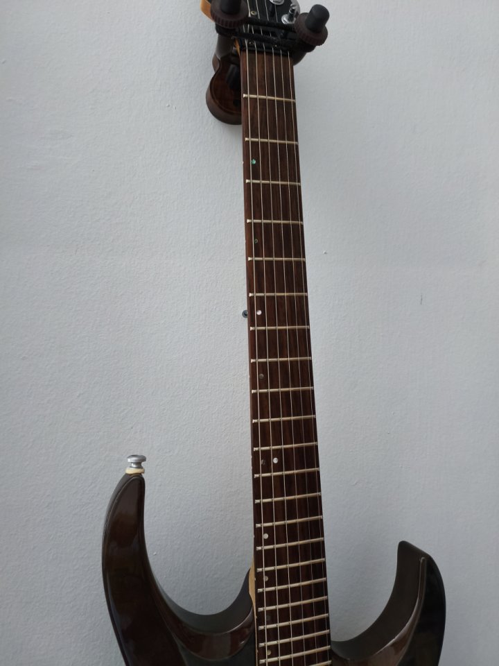 Seattle Superstrat (Korea, 90s/00s) de segunda mano · Foto 3 de 10 · Sevilla · 150 €