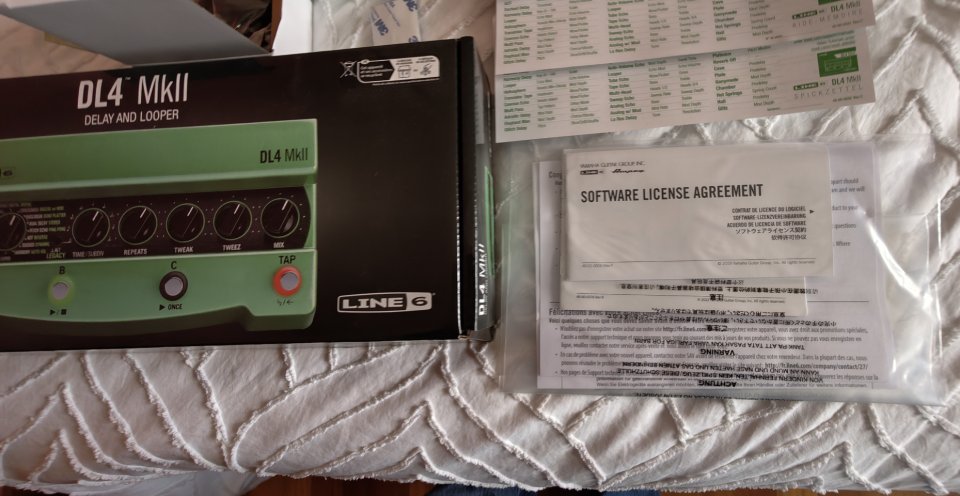 Line6 DL4 MKII Delay + Micro SD Transcend Looper