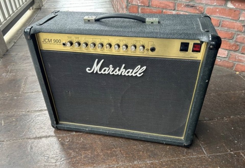 O cambio Marshall jcm 900 2x12 100w high gain dual Reverb de segunda mano · Foto 1 de 2 · Guadalajara · 450 €