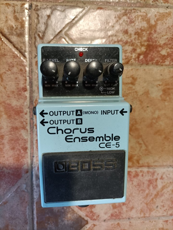 Pedales...Boss,Electro Harmonix,Ibanez,... NUEVOS CAMBIOS Y PEDALES de segunda mano · Foto 7 de 9 · Alicante · 150 €