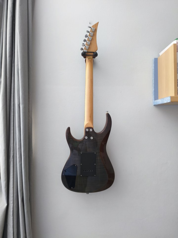 Seattle Superstrat (Korea, 90s/00s) de segunda mano · Foto 5 de 10 · Sevilla · 150 €