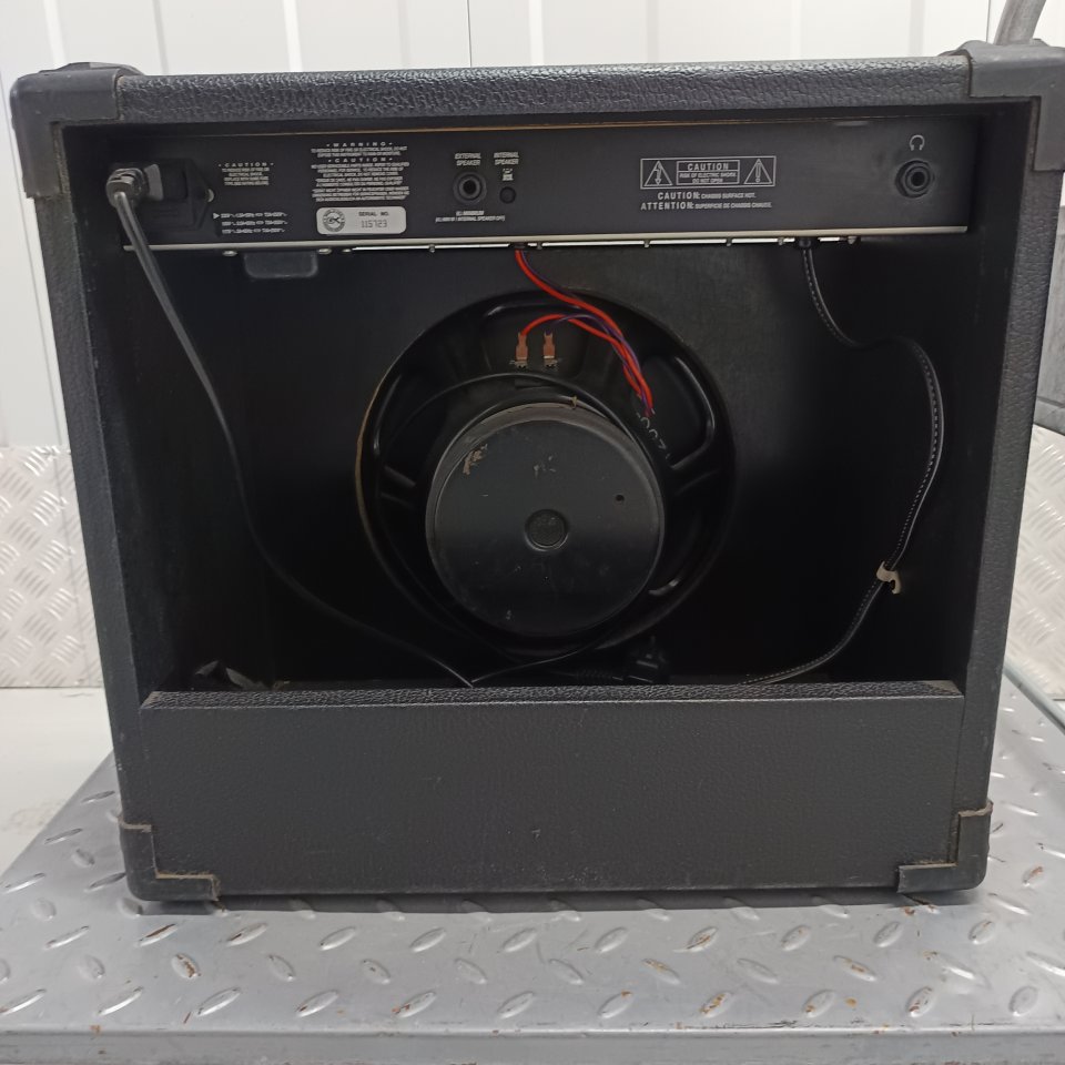 Ampli Guitarra Gallien-Krueger Backline 100 de segunda mano · Foto 2 de 6 · Cádiz · 250 €