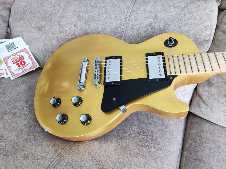 (GOLD) Gibson Les Paul Studio - Raw Power