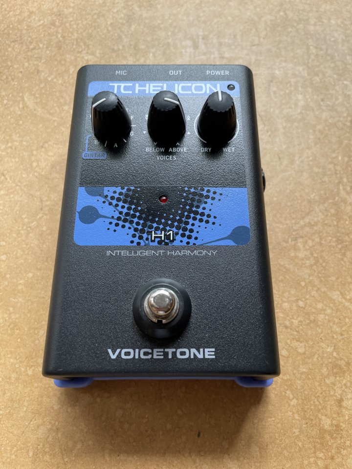 Armonizador de voces VOICETONE H1 TC Helicon, en perfecto estado de segunda mano · Foto 1 de 5 · Alicante · 75 €
