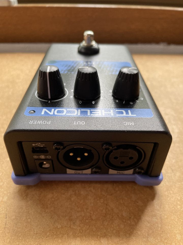 Armonizador de voces VOICETONE H1 TC Helicon, en perfecto estado de segunda mano · Foto 4 de 5 · Alicante · 75 €