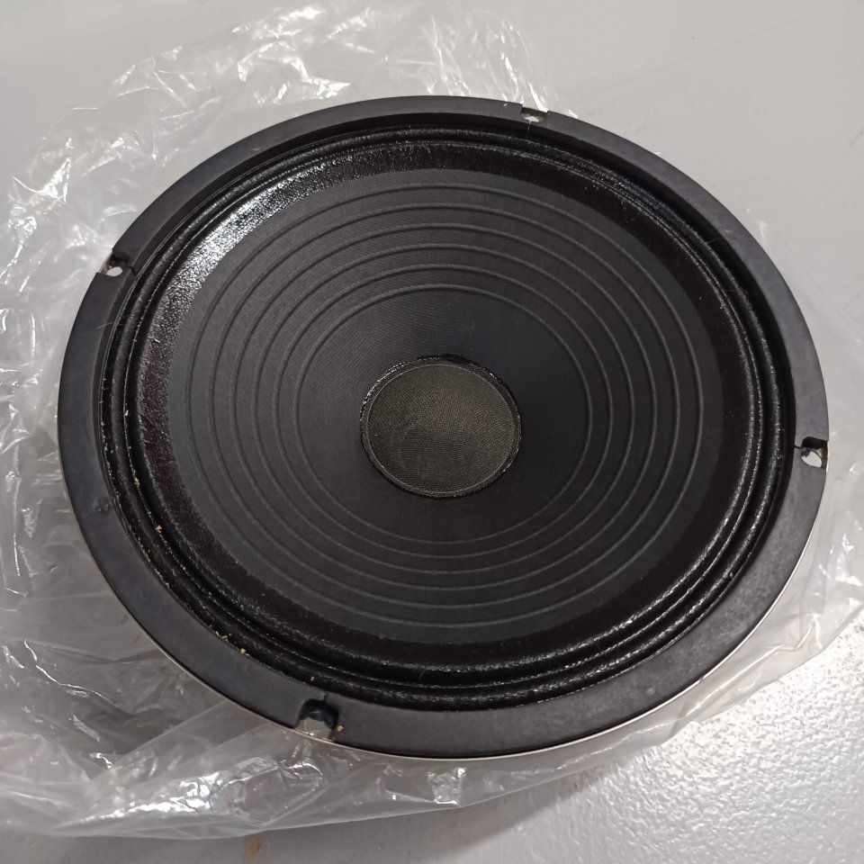 Altavoz Guitarra Celestion G10 Vintage 8 Ohm de segunda mano · Foto 1 de 6 · Cádiz · 50 €